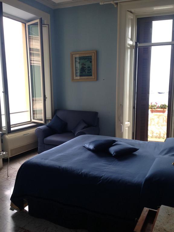 La Dimora Dei Baroni Bed and Breakfast Νάπολη Δωμάτιο φωτογραφία