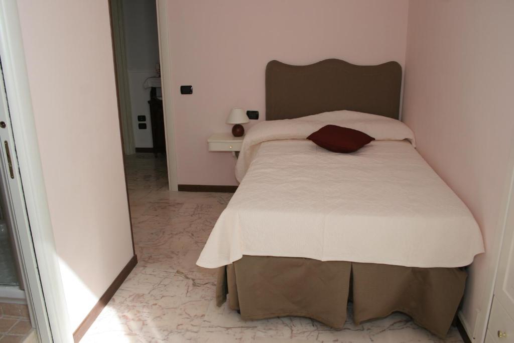 La Dimora Dei Baroni Bed and Breakfast Νάπολη Εξωτερικό φωτογραφία